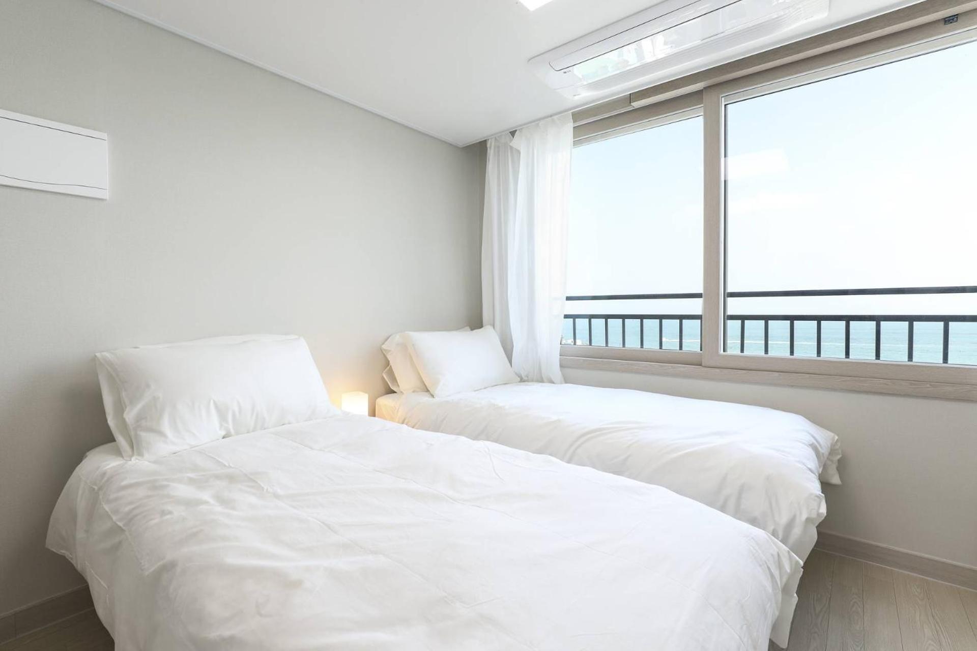 Hotel The First Ocean Songjeong Pusan Zewnętrze zdjęcie