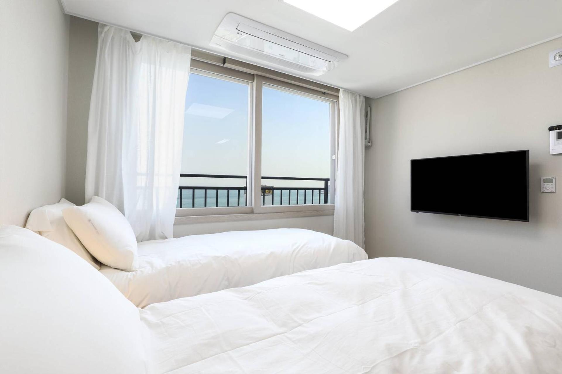 Hotel The First Ocean Songjeong Pusan Zewnętrze zdjęcie