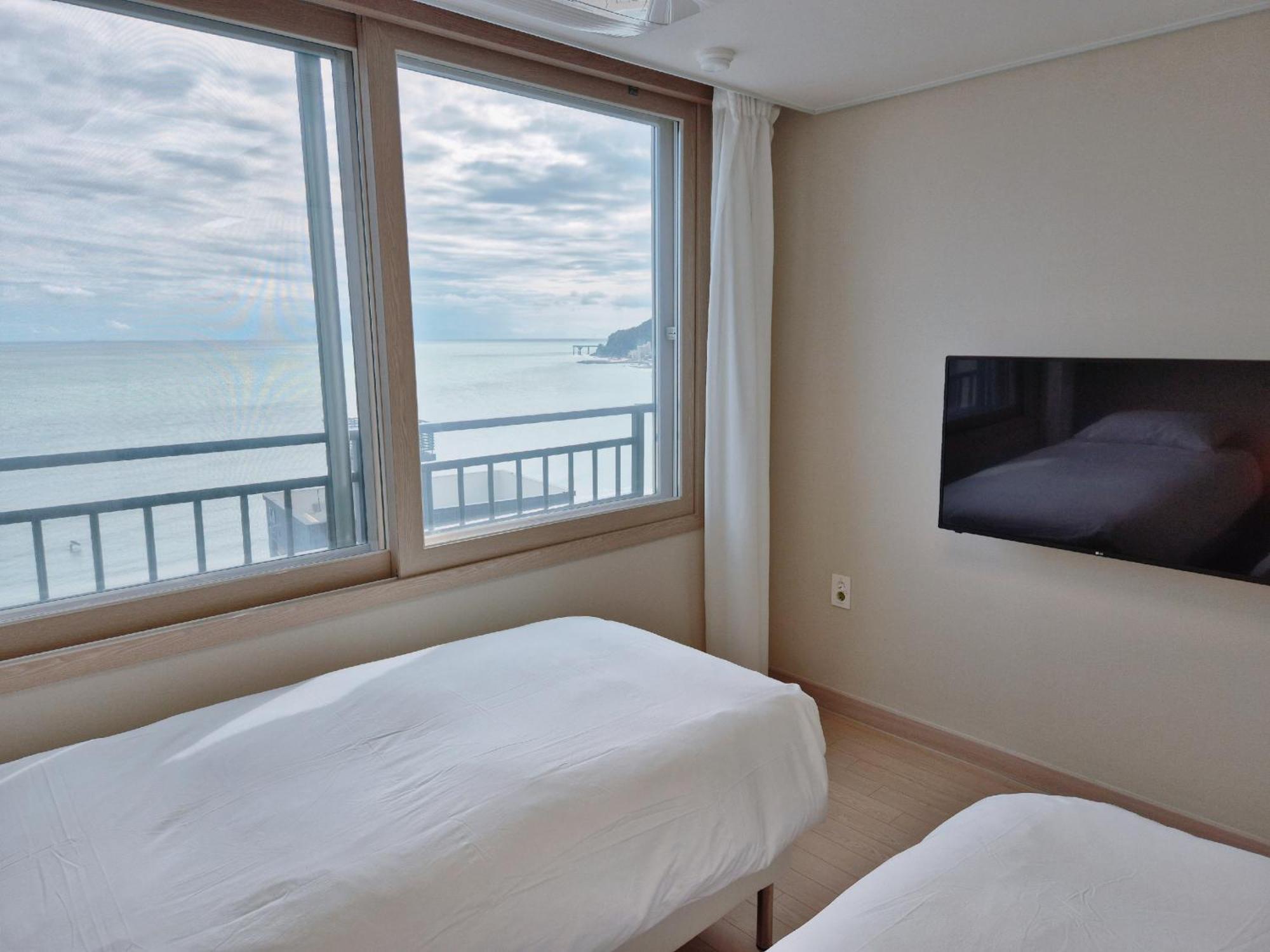 Hotel The First Ocean Songjeong Pusan Zewnętrze zdjęcie