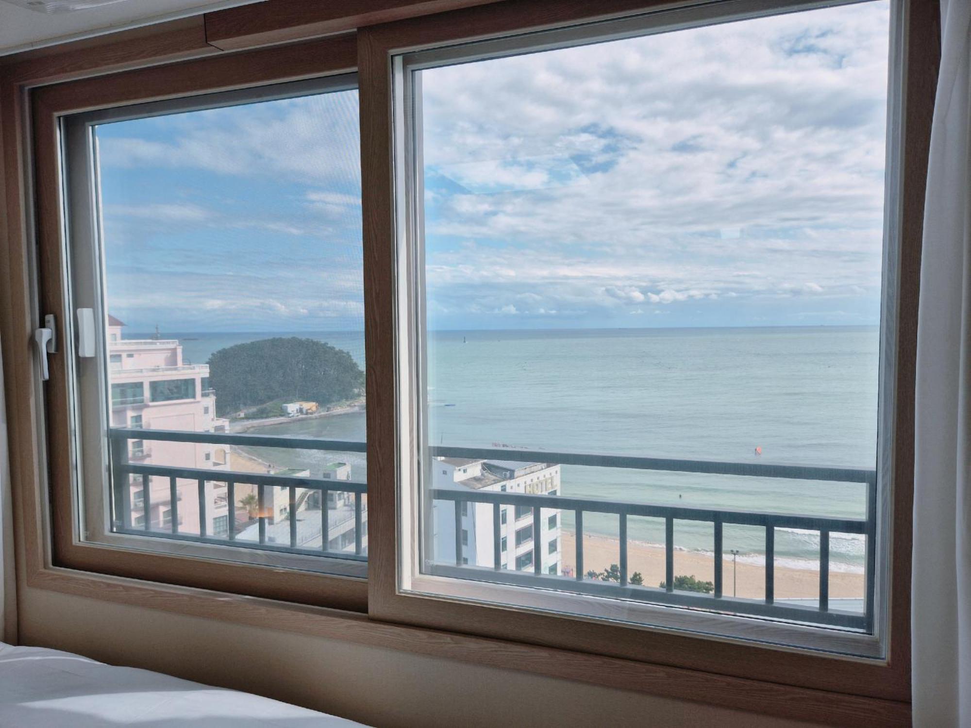 Hotel The First Ocean Songjeong Pusan Zewnętrze zdjęcie