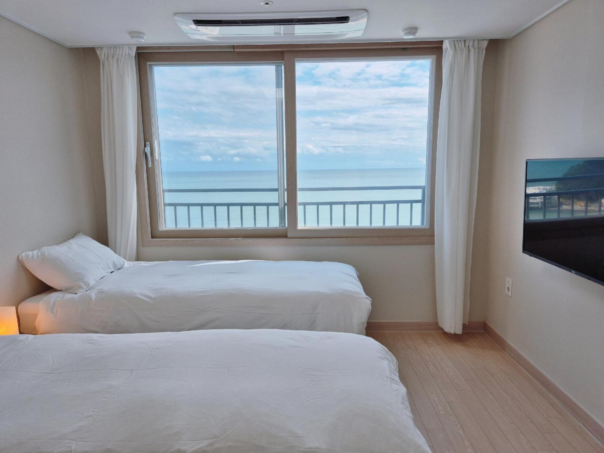 Hotel The First Ocean Songjeong Pusan Zewnętrze zdjęcie