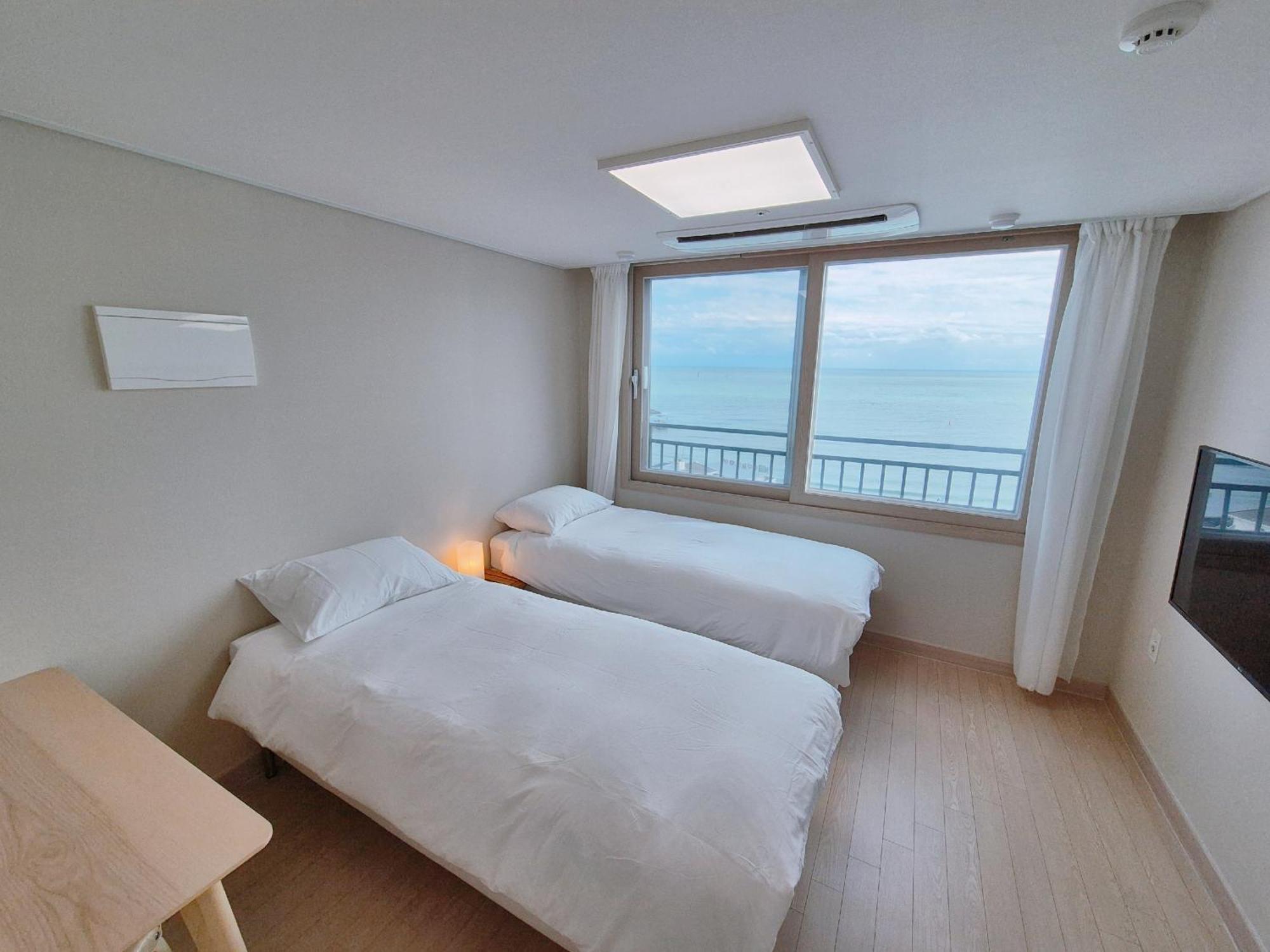 Hotel The First Ocean Songjeong Pusan Zewnętrze zdjęcie
