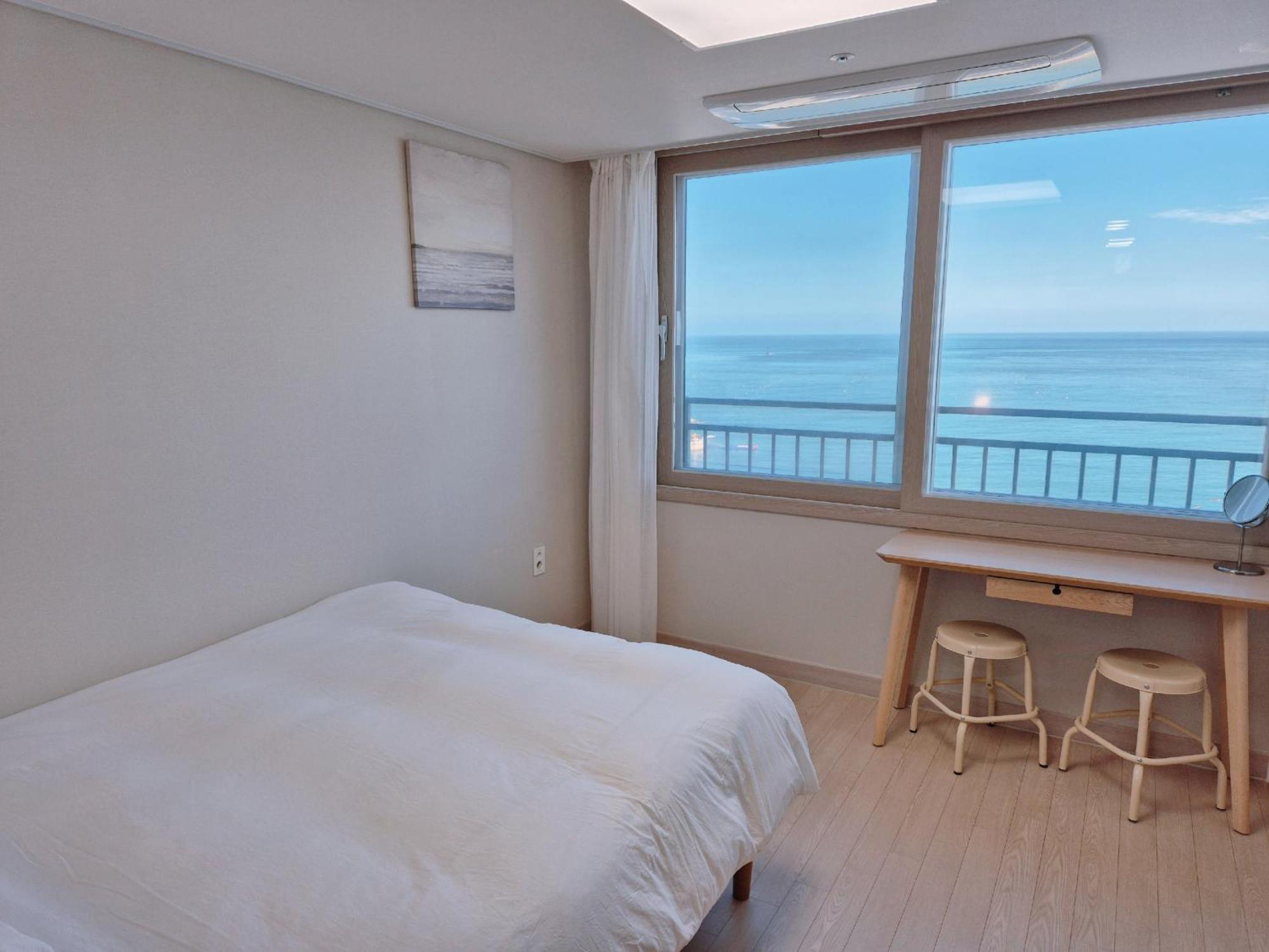 Hotel The First Ocean Songjeong Pusan Zewnętrze zdjęcie