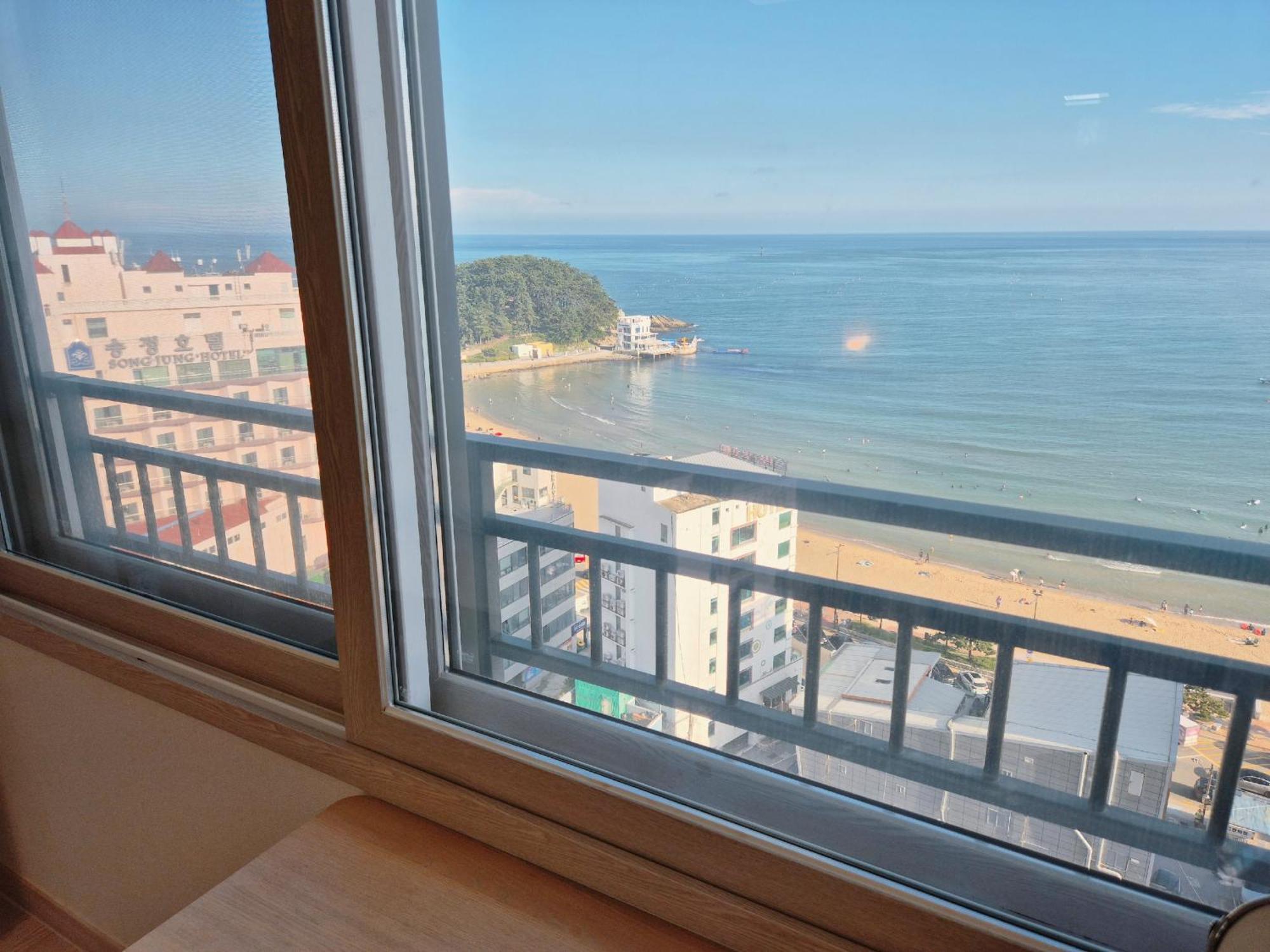Hotel The First Ocean Songjeong Pusan Zewnętrze zdjęcie