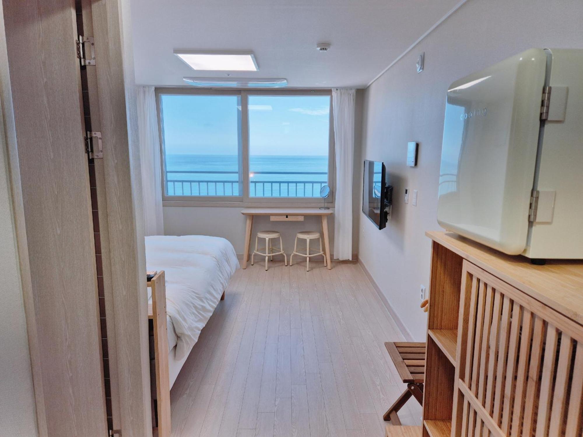 Hotel The First Ocean Songjeong Pusan Zewnętrze zdjęcie