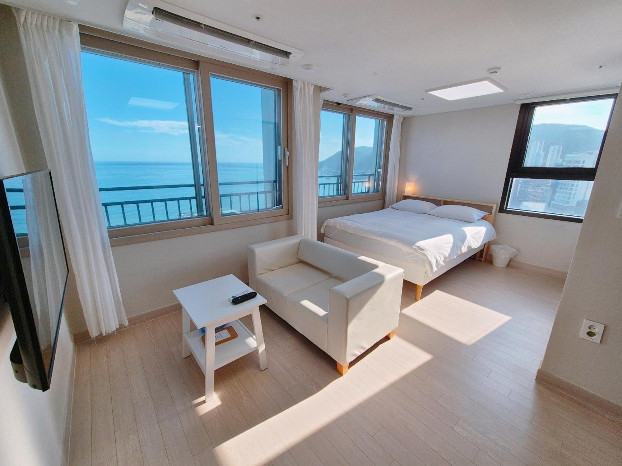Hotel The First Ocean Songjeong Pusan Zewnętrze zdjęcie