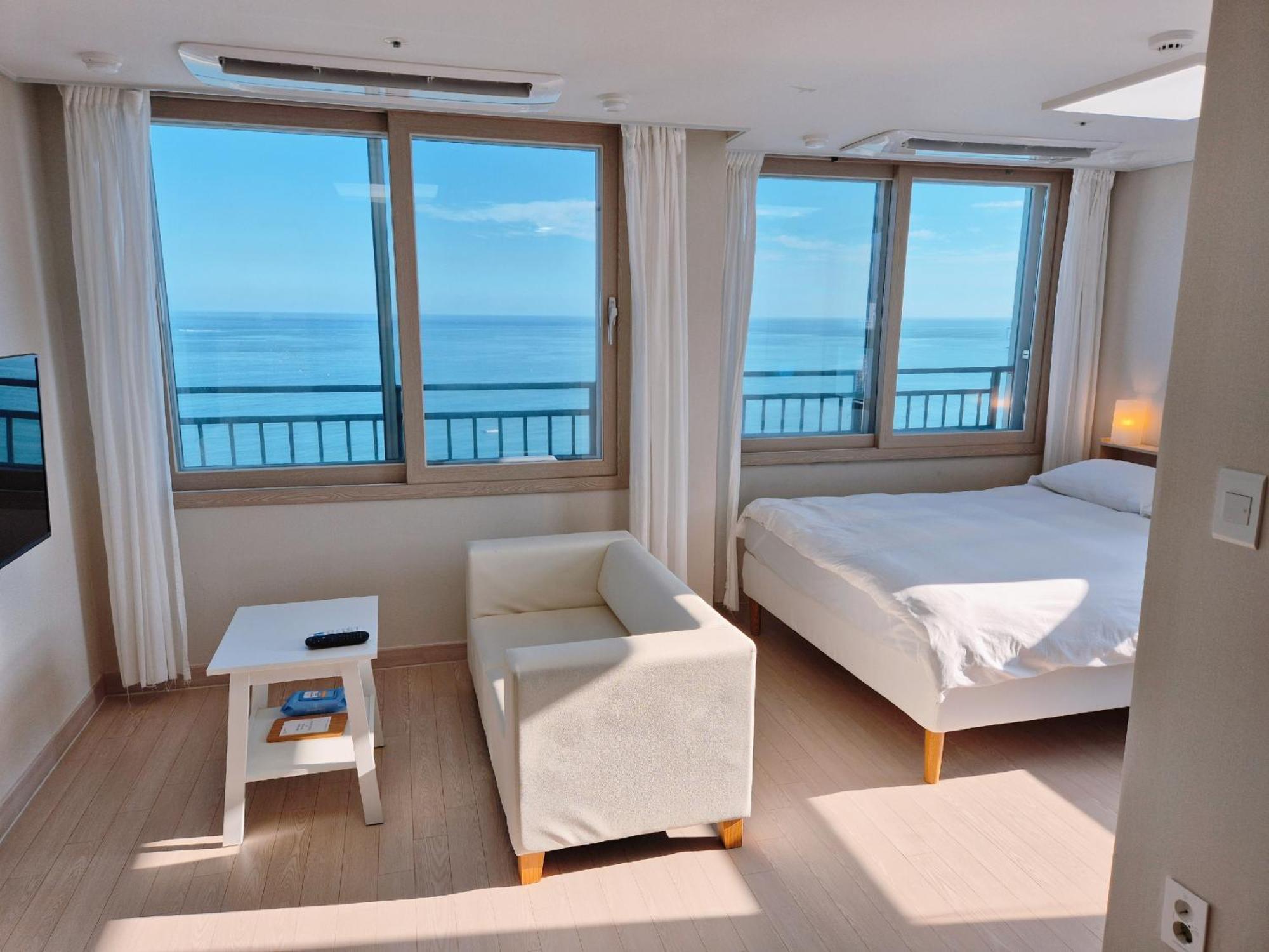 Hotel The First Ocean Songjeong Pusan Zewnętrze zdjęcie