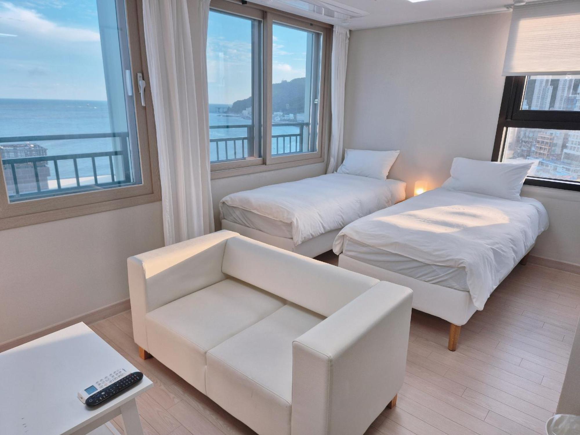 Hotel The First Ocean Songjeong Pusan Zewnętrze zdjęcie