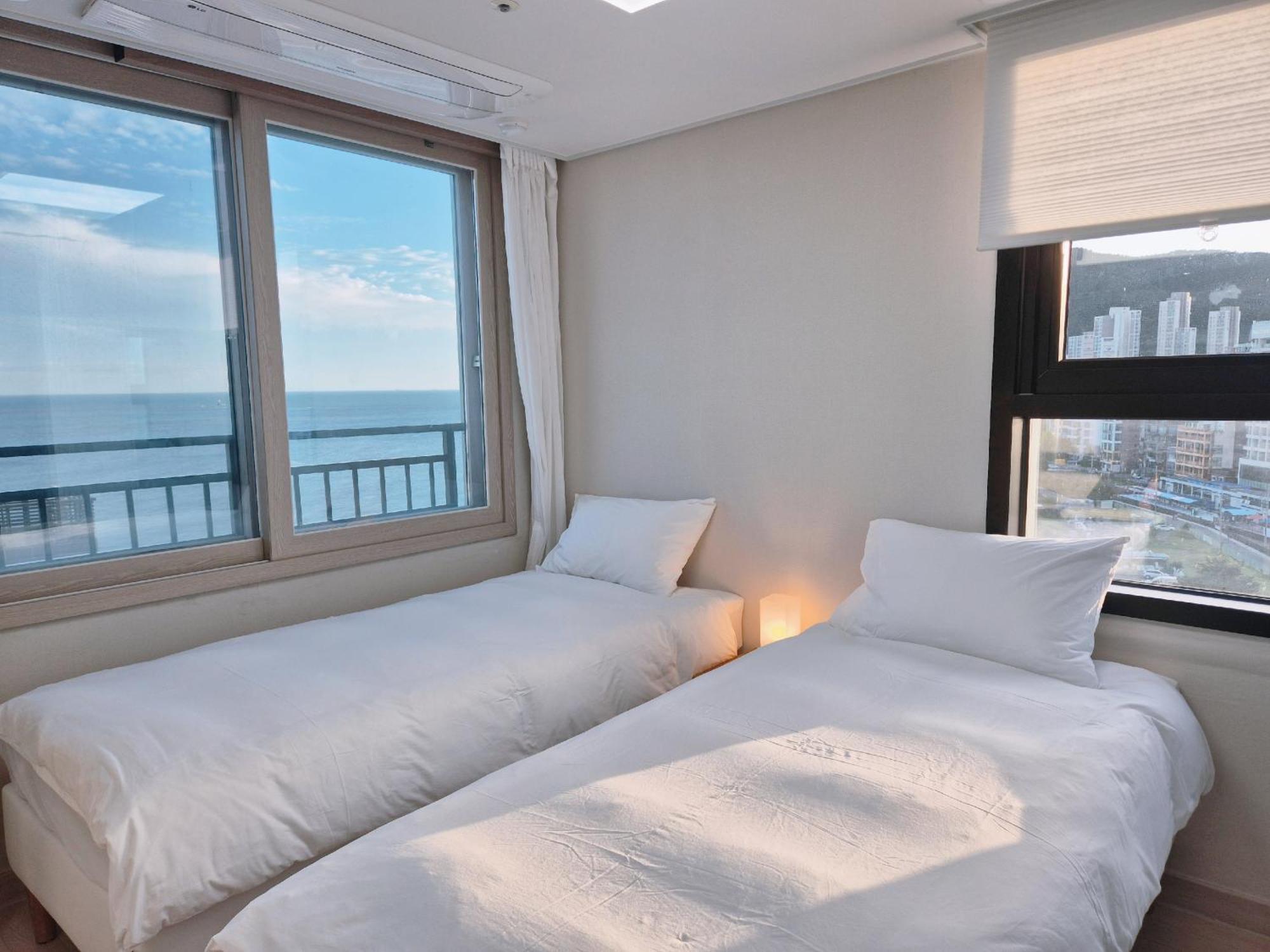 Hotel The First Ocean Songjeong Pusan Zewnętrze zdjęcie