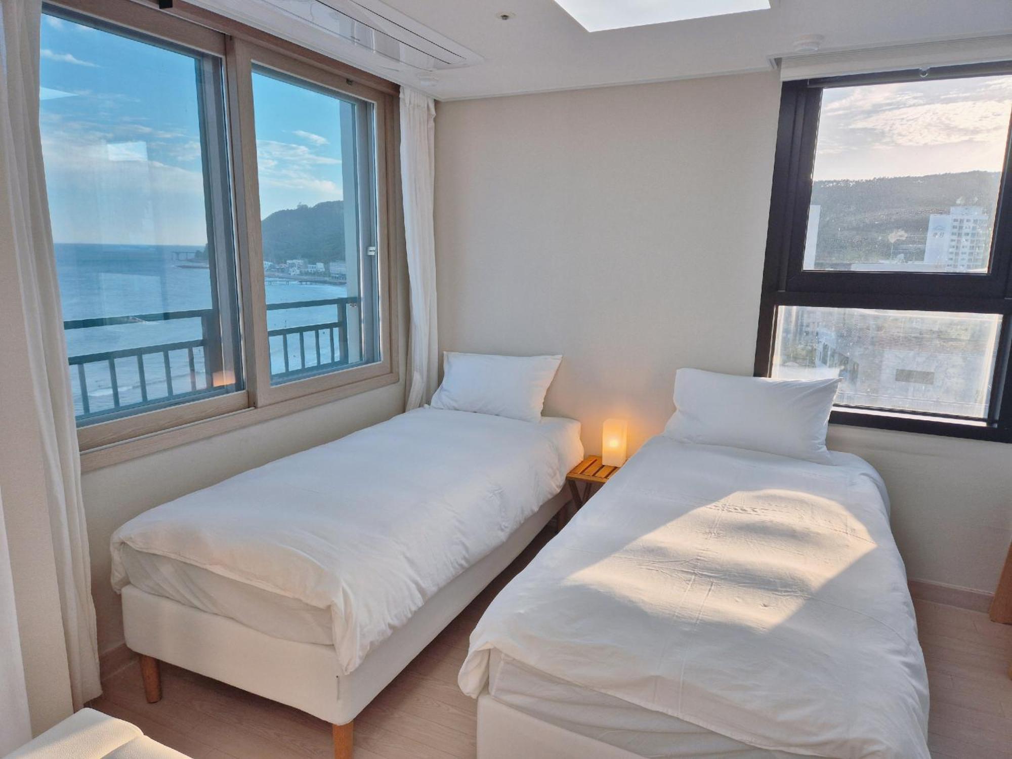 Hotel The First Ocean Songjeong Pusan Zewnętrze zdjęcie