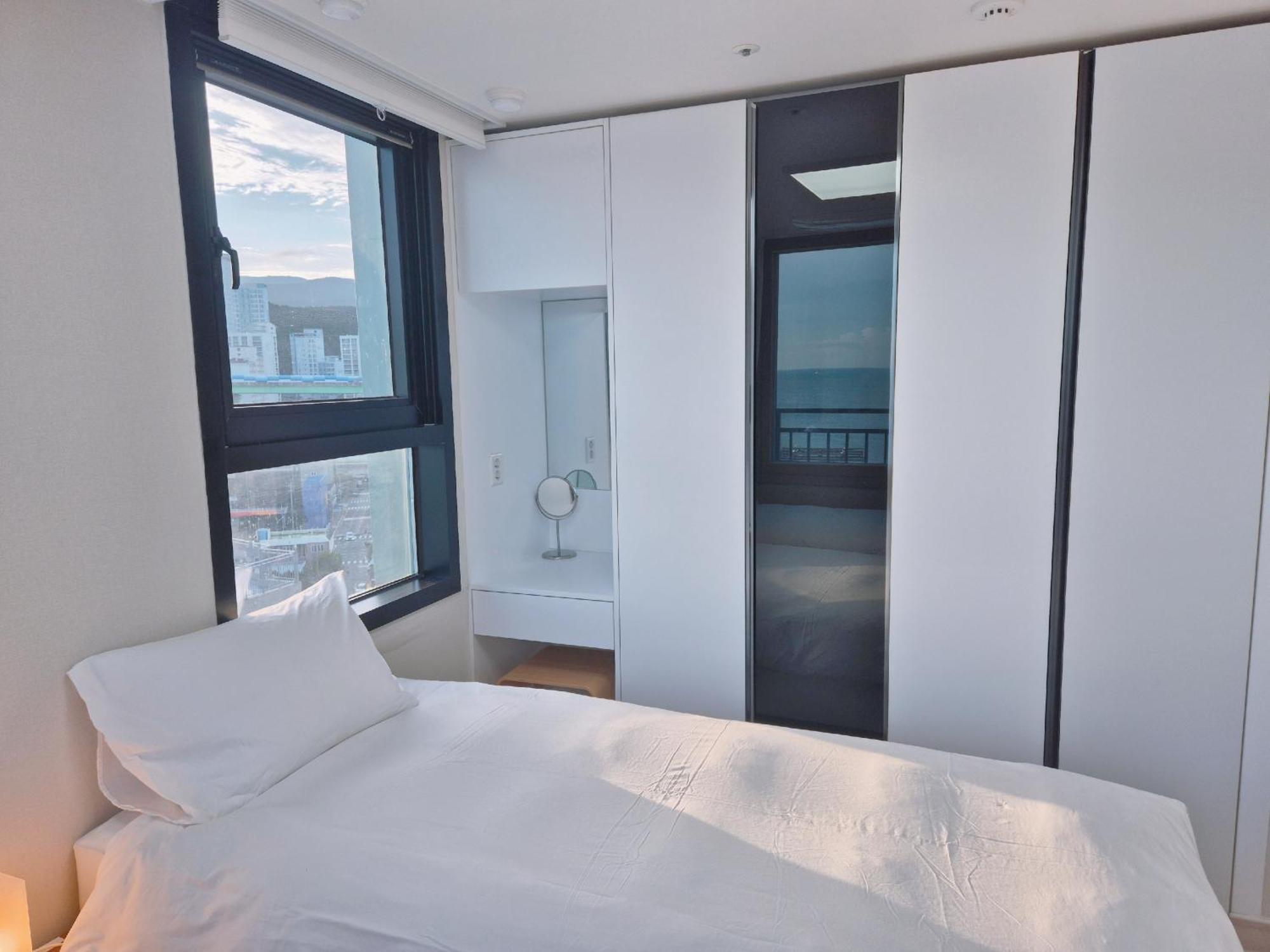 Hotel The First Ocean Songjeong Pusan Zewnętrze zdjęcie