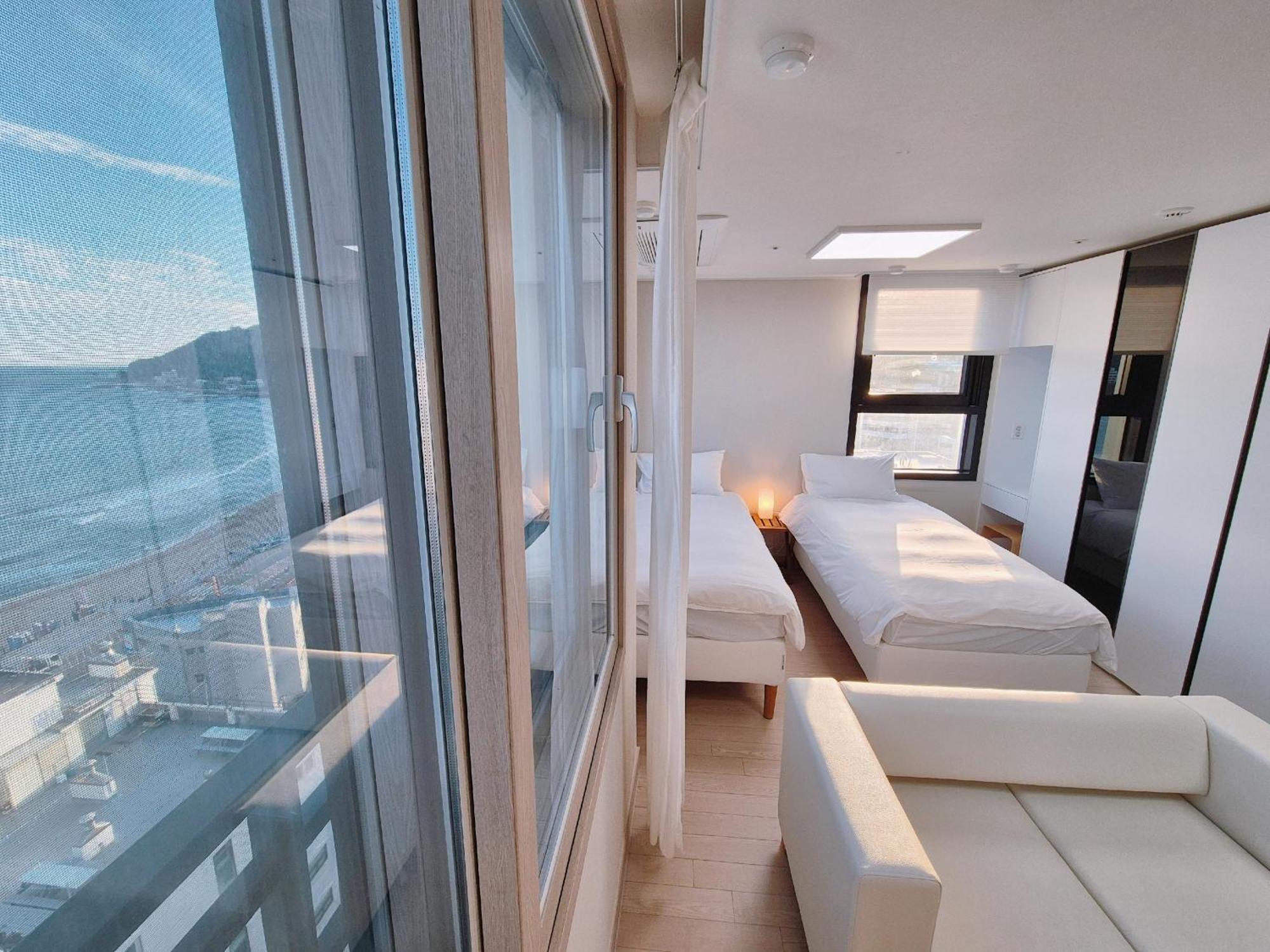 Hotel The First Ocean Songjeong Pusan Zewnętrze zdjęcie